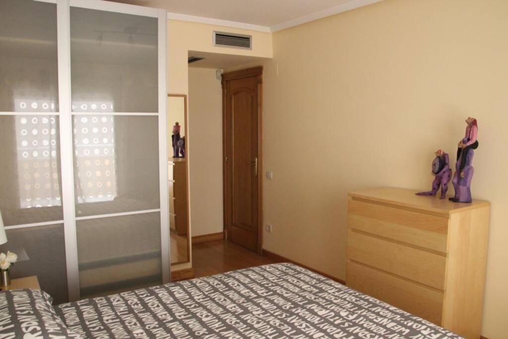 Amplio Apartamento Plaza De Toros Zaragoza Luaran gambar